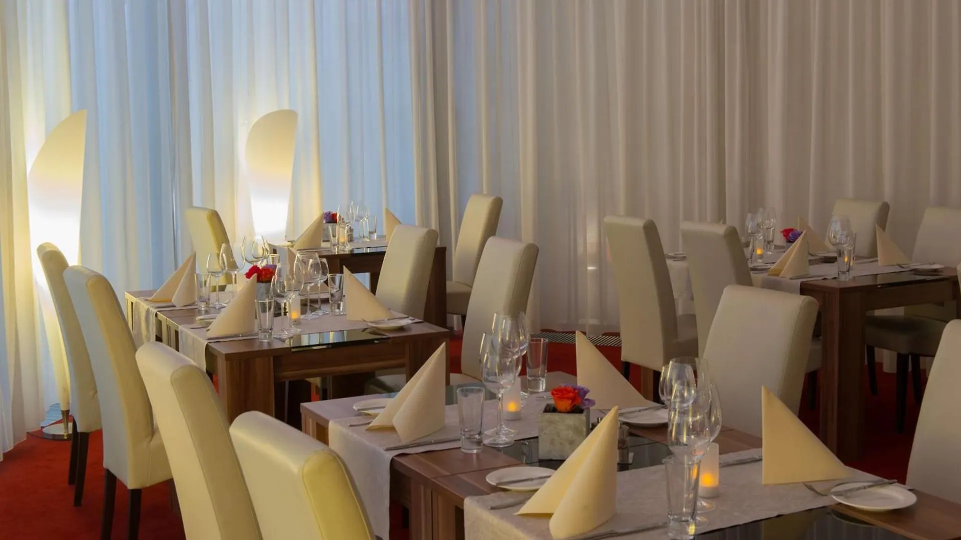 Park Plaza Wallstreet Berlin Mitte 4*,